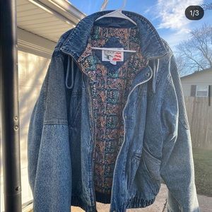 80s Jean Jacket Retro Style Size L fits like a XL Great vintage coat